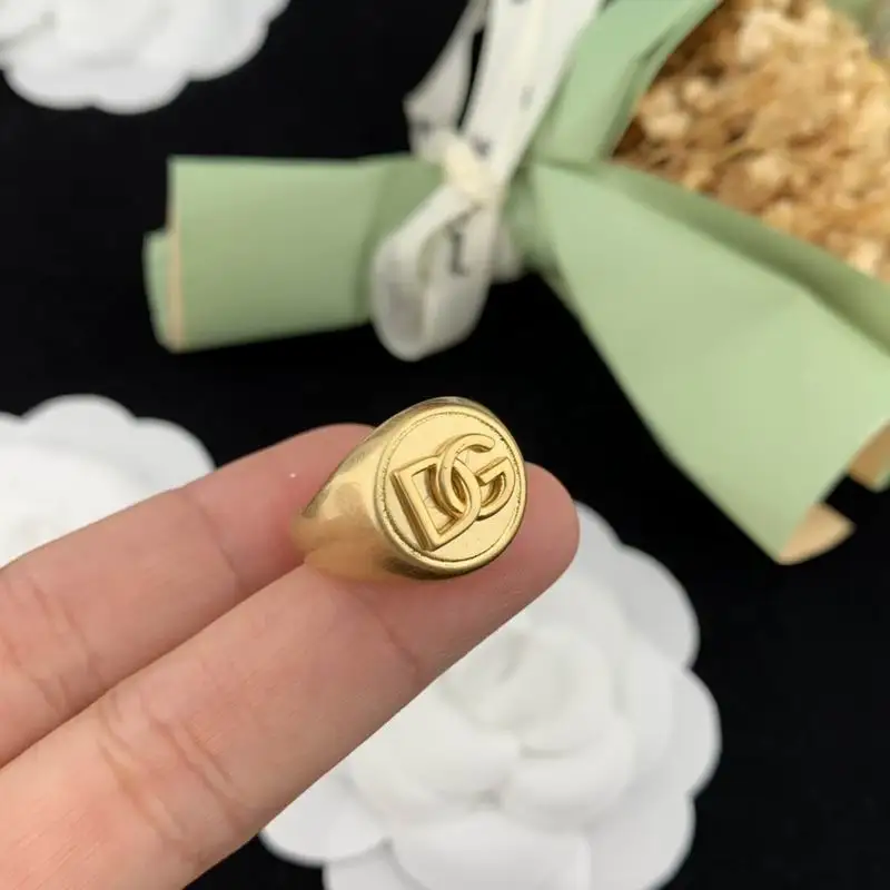 DG ring lyr01 (1)